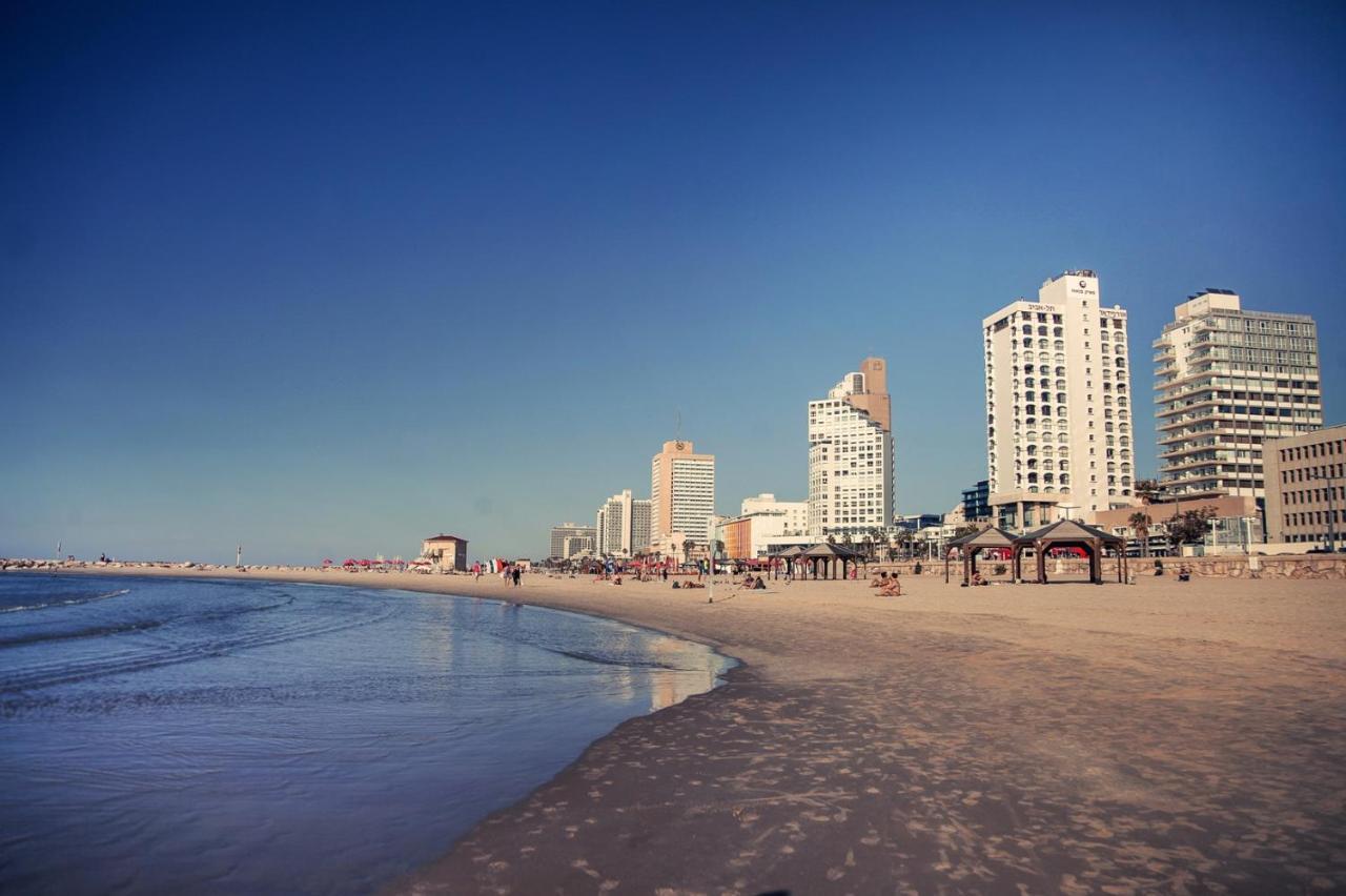 Brown Brut Seafront Hotel, A Member Of Brown Hotels テル・アビブ エクステリア 写真