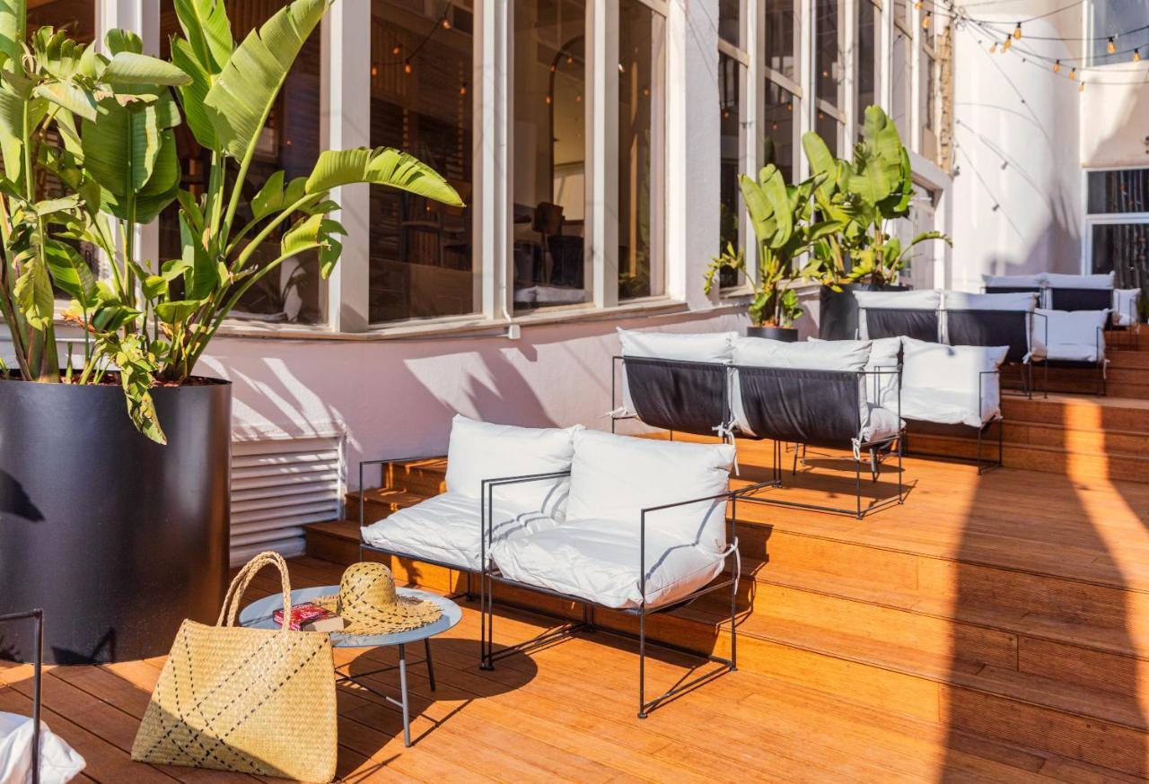 Brown Brut Seafront Hotel, A Member Of Brown Hotels テル・アビブ エクステリア 写真