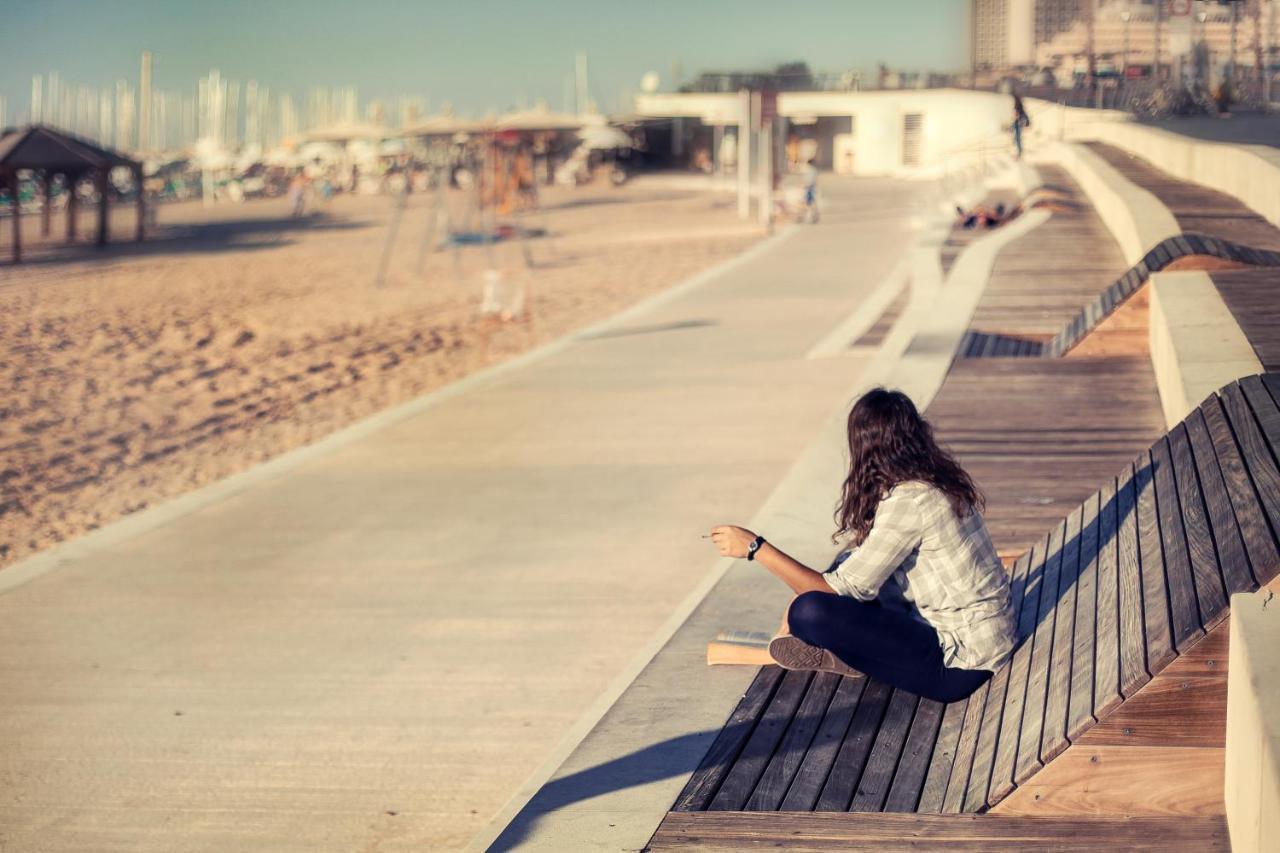 Brown Brut Seafront Hotel, A Member Of Brown Hotels テル・アビブ エクステリア 写真