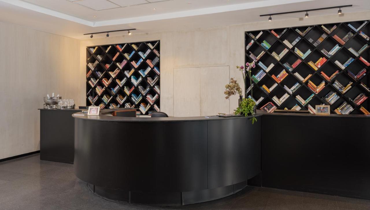 Brown Brut Seafront Hotel, A Member Of Brown Hotels テル・アビブ エクステリア 写真
