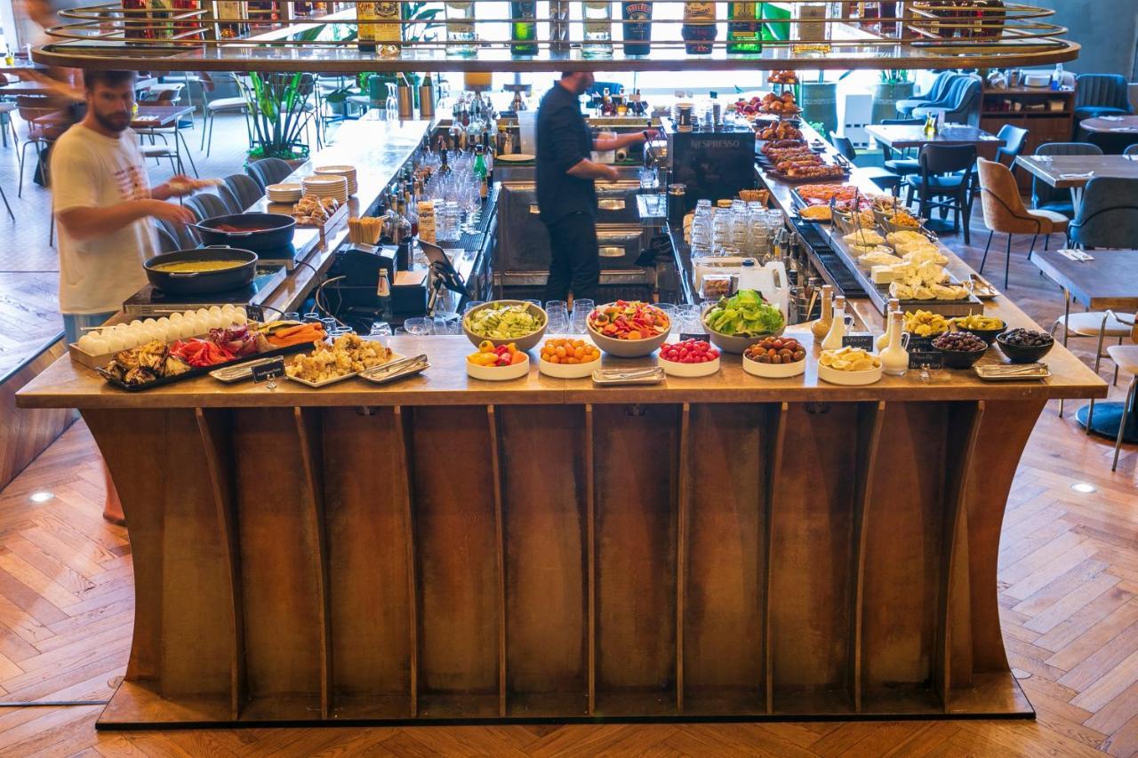 Brown Brut Seafront Hotel, A Member Of Brown Hotels テル・アビブ エクステリア 写真