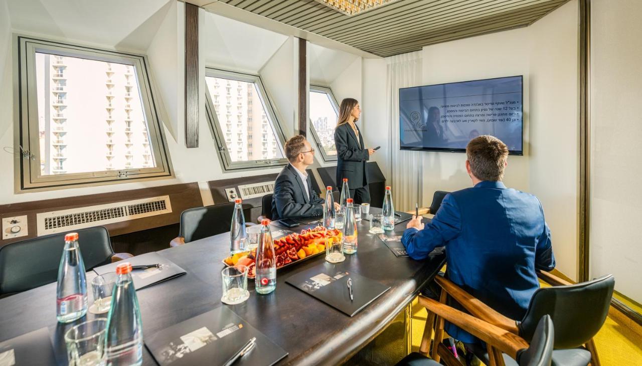 Brown Brut Seafront Hotel, A Member Of Brown Hotels テル・アビブ エクステリア 写真