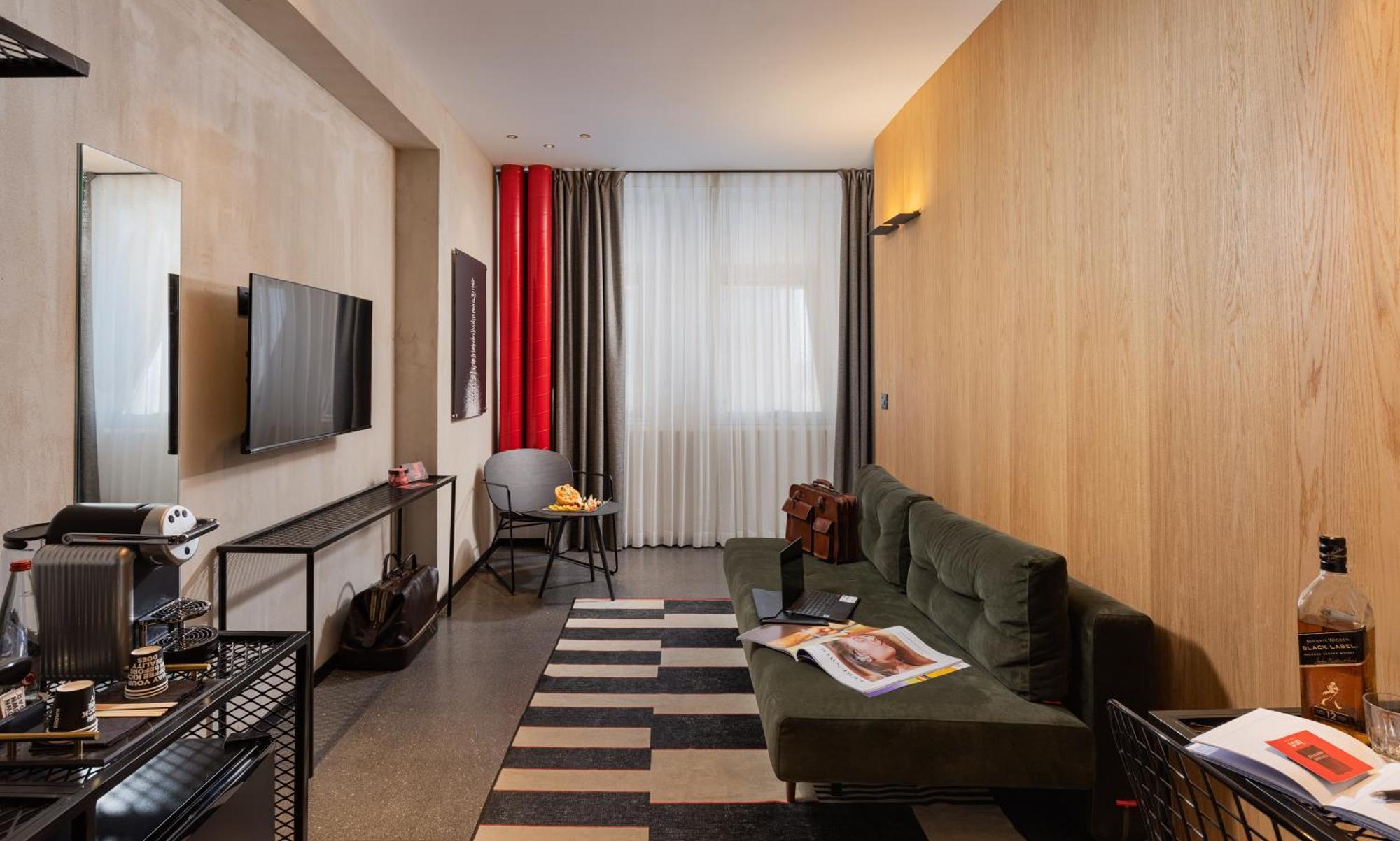 Brown Brut Seafront Hotel, A Member Of Brown Hotels テル・アビブ エクステリア 写真